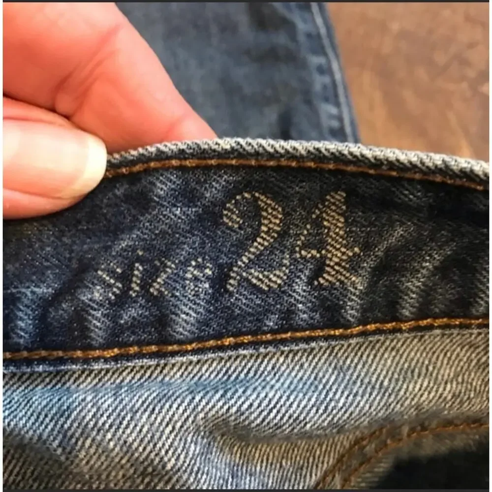 J Crew Distressed Broken In Boyfriend Jeans sz 24